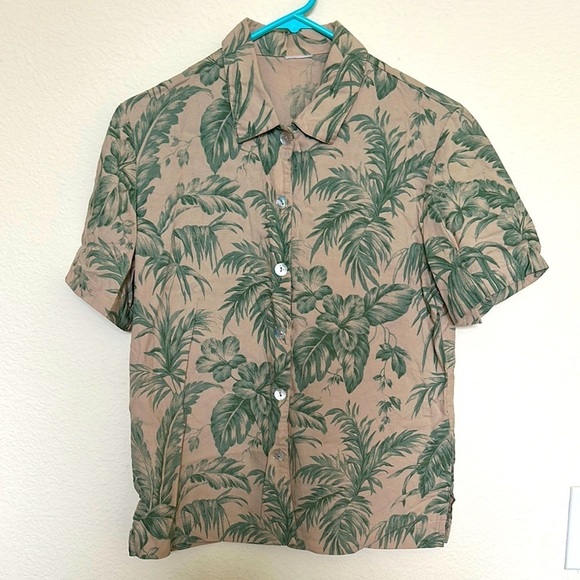 Vintage Tops - Vintage Khaki Green Tropical Print Button Down Shirt